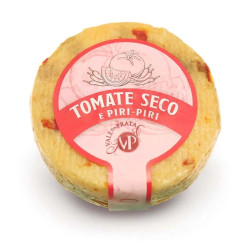 Queijo com Tomate Seco e Piri-Piri